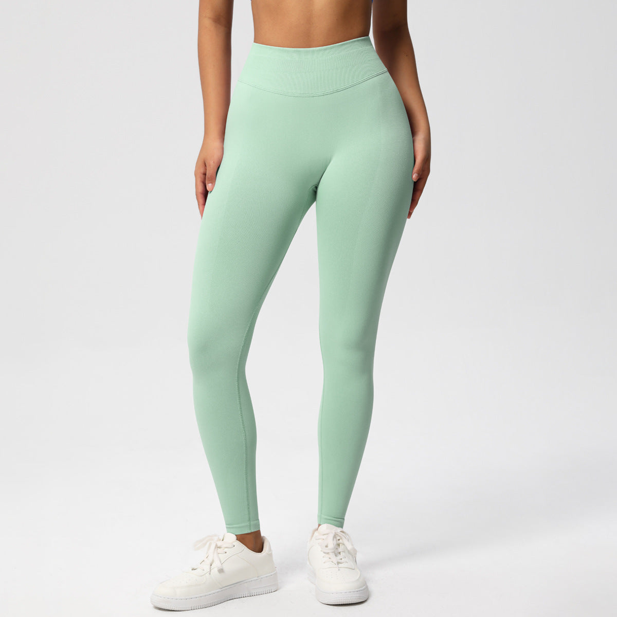 Velera Women's Pump Mid Rise Seamless Leggings - Mocha